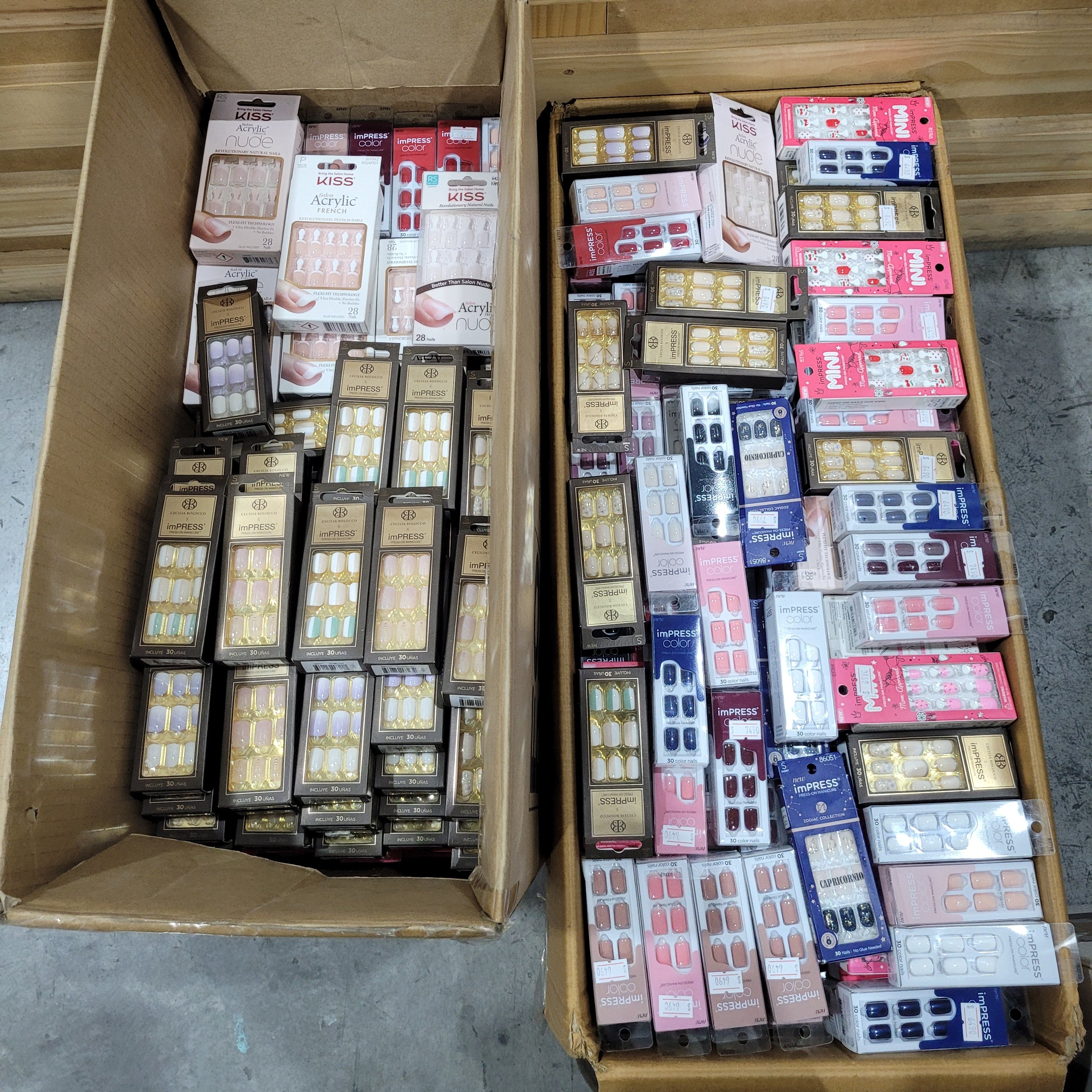 Gran Lote de Uñas Acrílicas