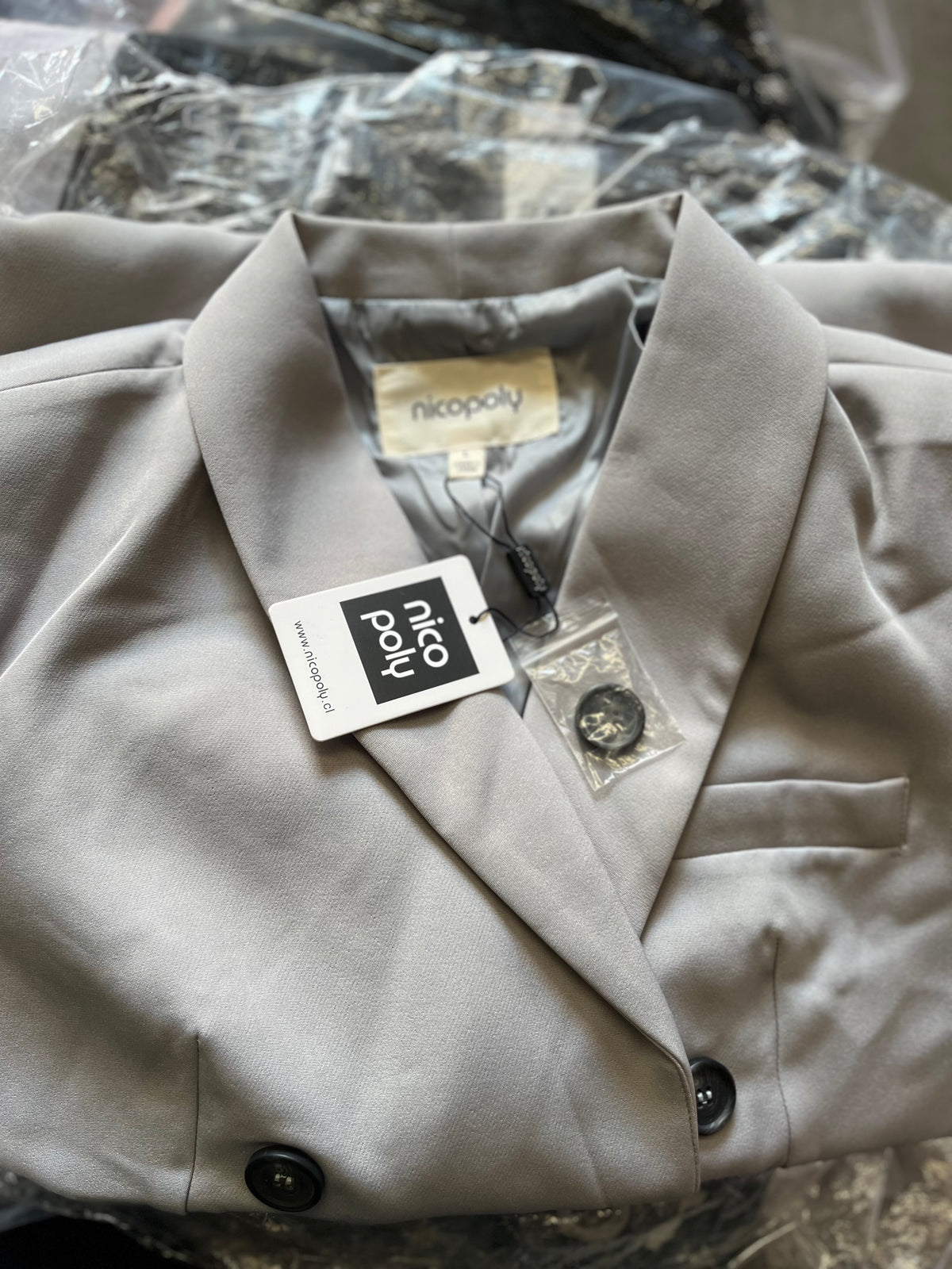 Lote de Ropa y Accesorios