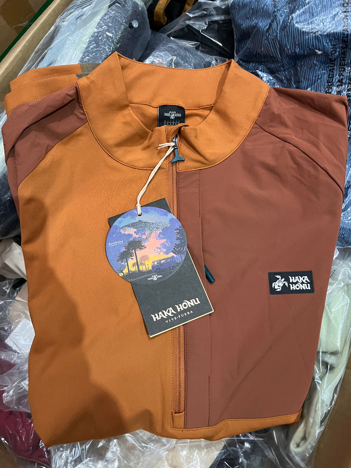 Lote de Ropa LIPPI - HAKA HONU