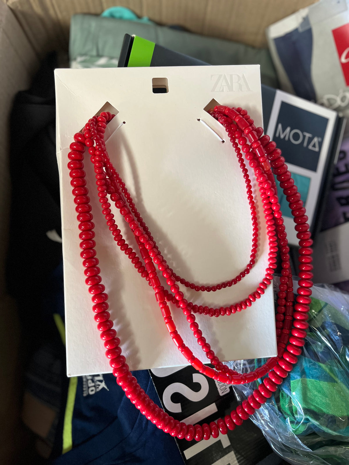 Lote de Ropa y Accesorios