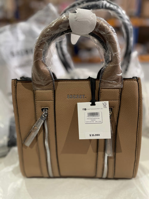 Lote de Bolsos y Accesorios de Moda