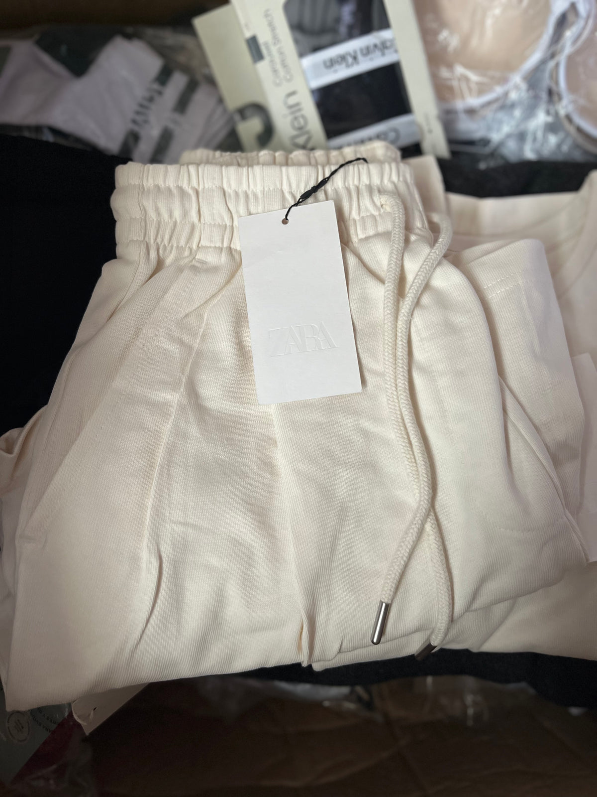 Lote de Ropa y Accesorios