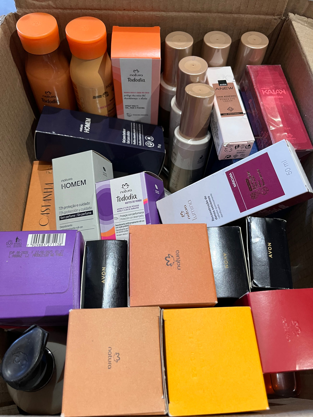 Gran Lote de Belleza y Cuidado Personal (cremas, shampoo, perfumes)
