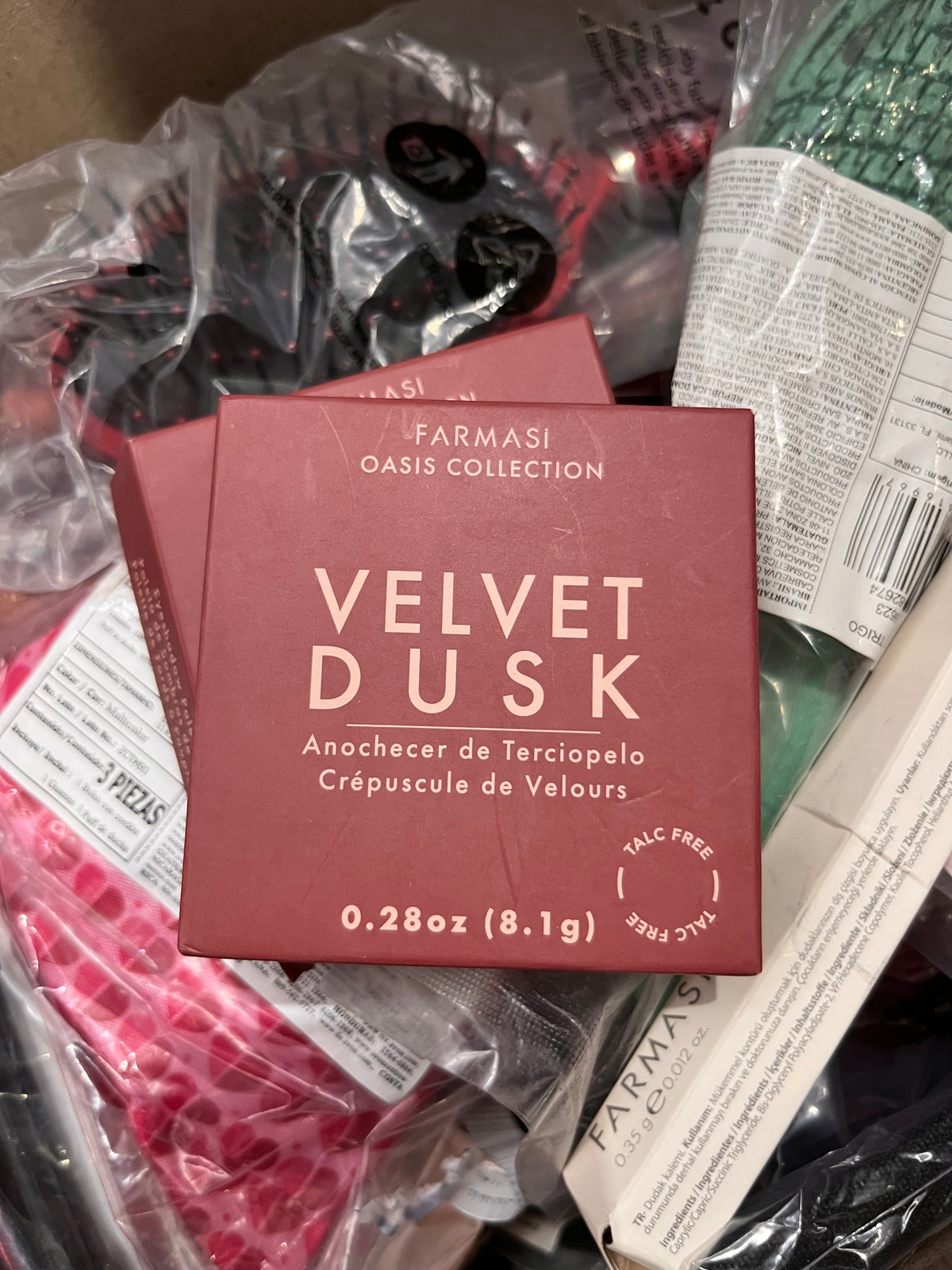 Gran Lote de Belleza y Cuidado Personal (cremas, shampoo, perfumes)