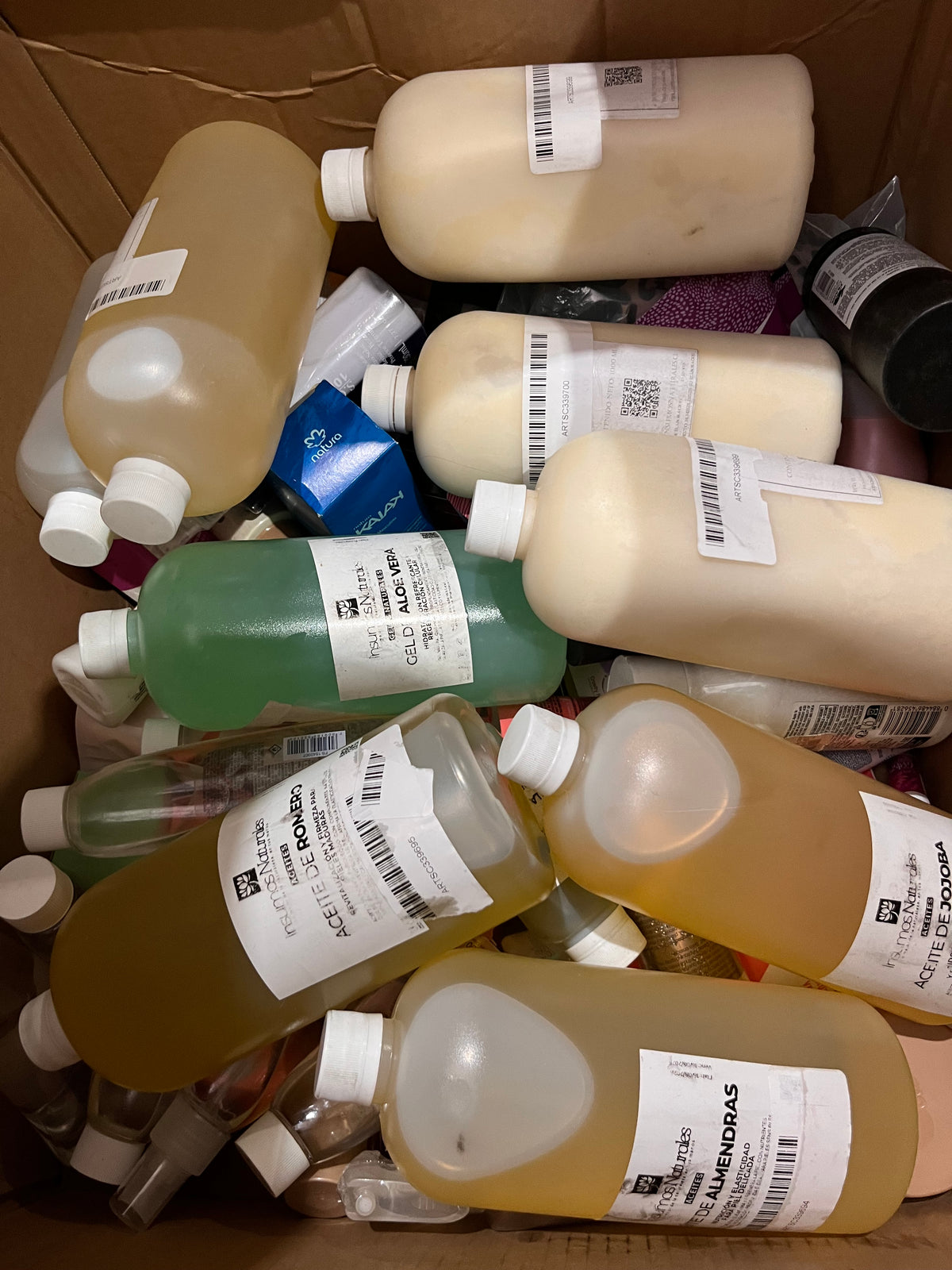 Gran Lote de Belleza y Cuidado Personal (cremas, shampoo, perfumes)