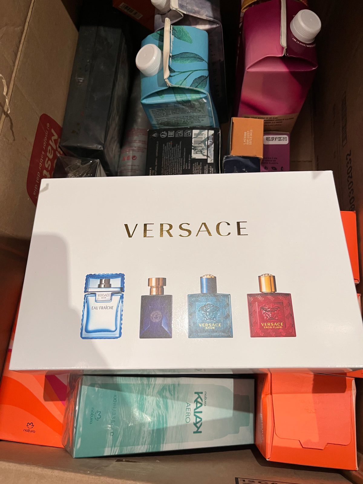 Gran Lote de Belleza y Cuidado Personal (cremas, shampoo, perfumes)