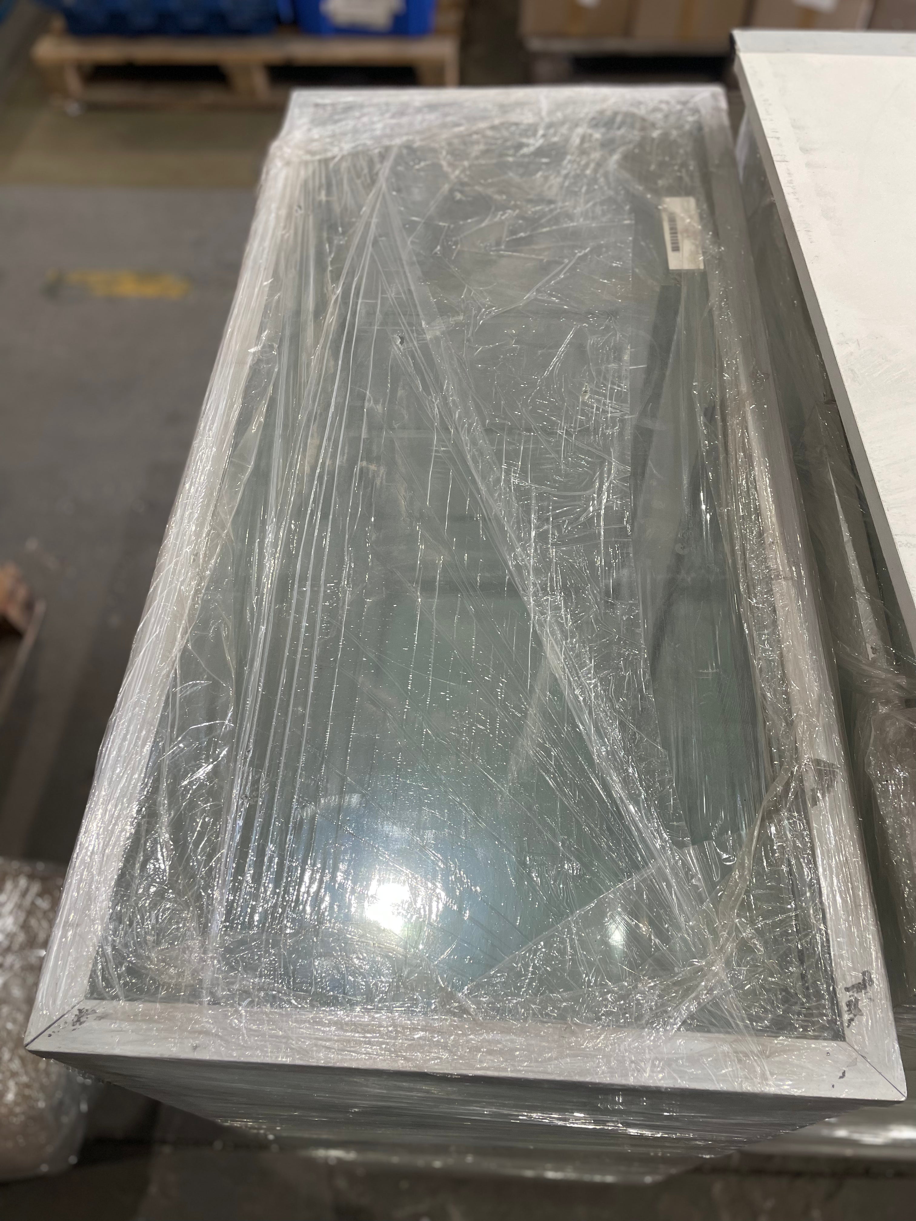 Vitrina Aluminio y Vidrio