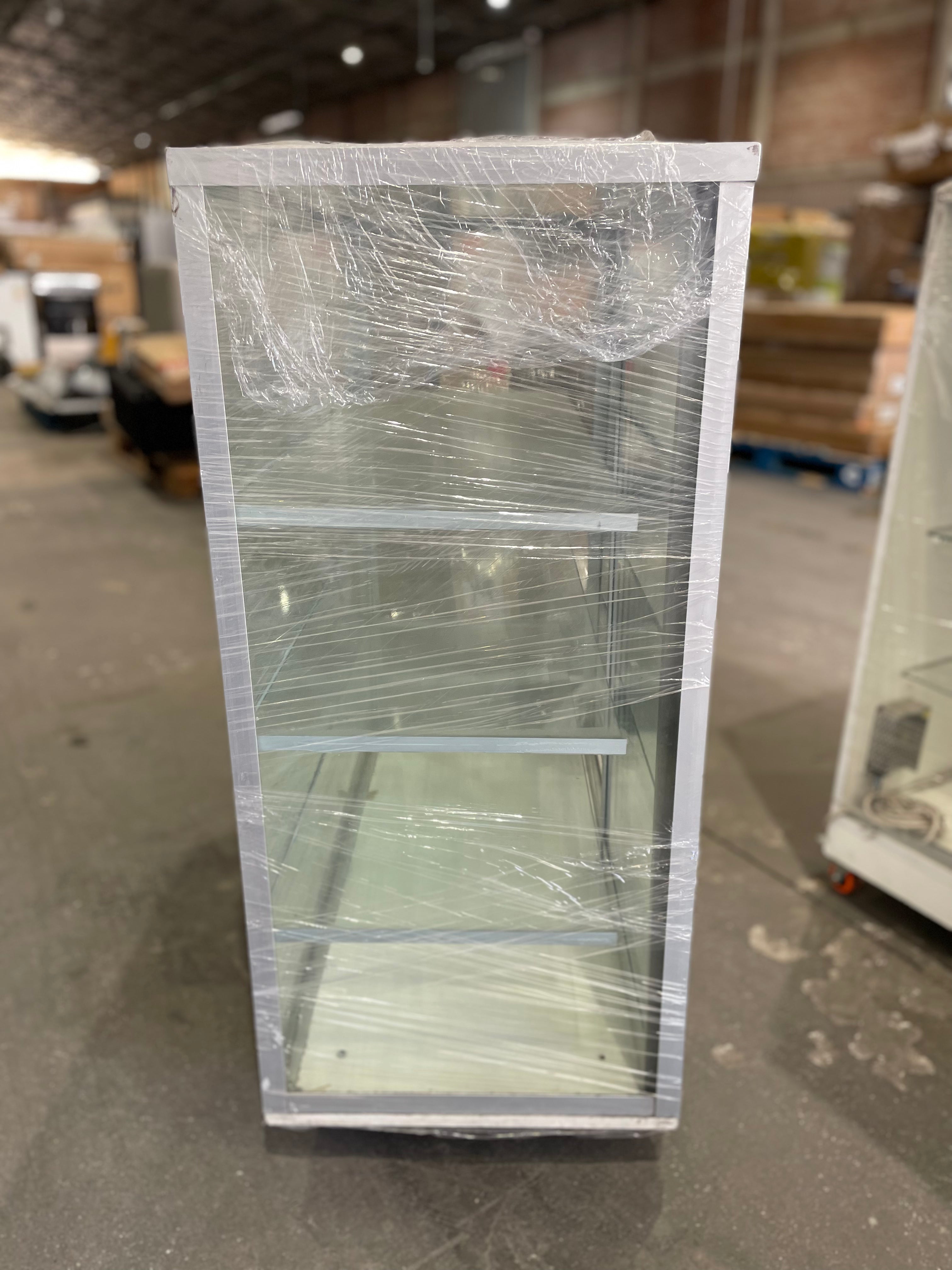 Vitrina Aluminio y Vidrio