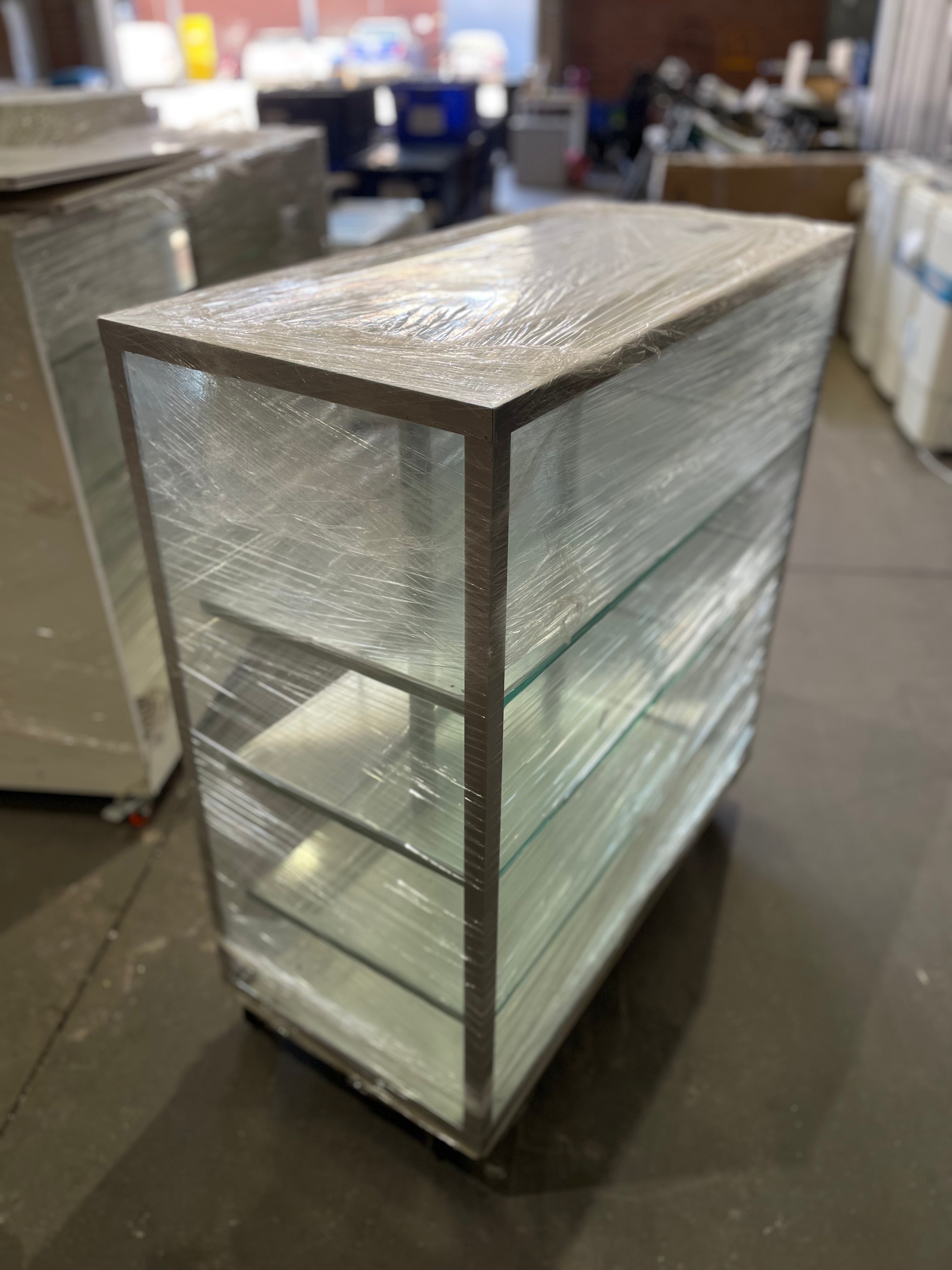 Vitrina Aluminio y Vidrio